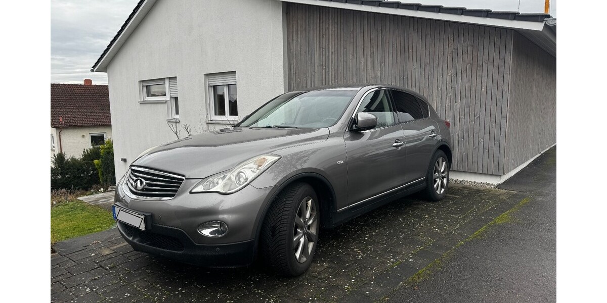 INFINITI EX 37 175.826 km 11.999 &euro; Markdorf 88677