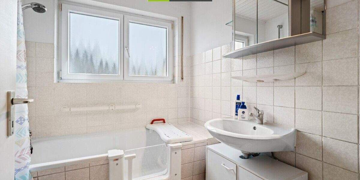 Etagenwohnung Friedrichshafen - 3 Zimmer, 95 m&sup2;, 325.000&euro; | Angebot:25740454