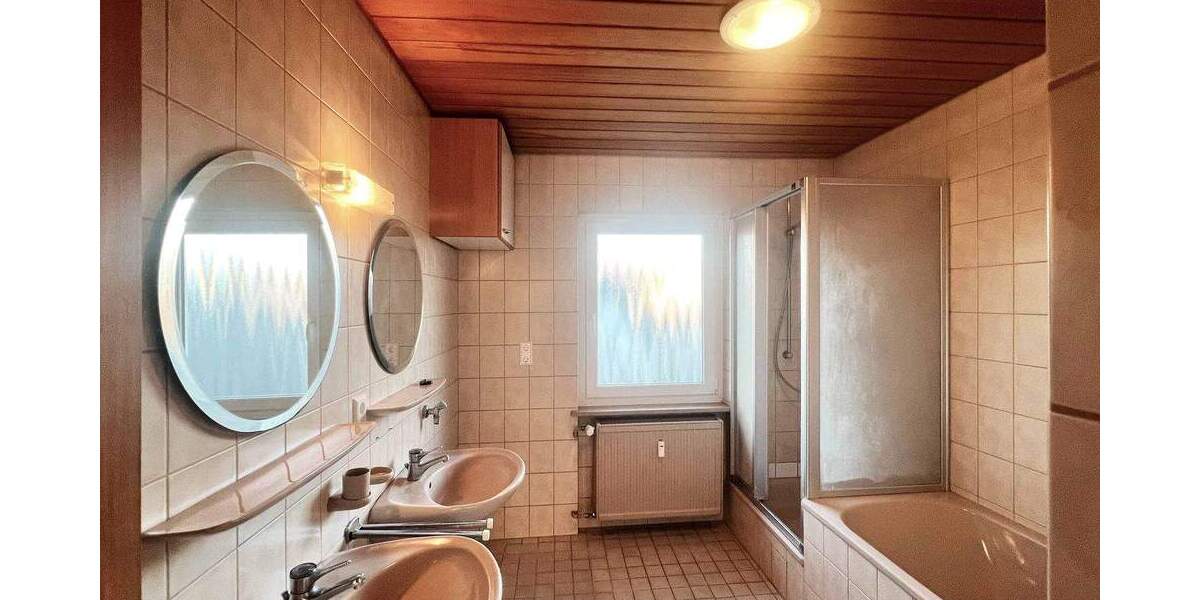 Etagenwohnung Heiligenberg - 4 Zimmer, 94 m&sup2;, 199.000&euro; | Angebot:25749329