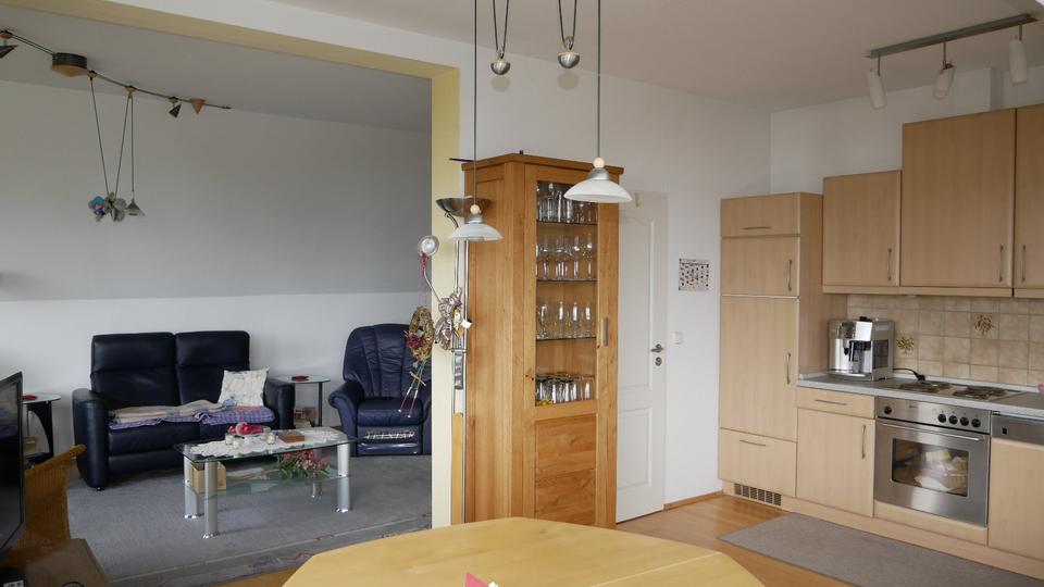 Dachgeschoßwohnung Überlingen - 2.5 Zimmer, 82 m&sup2;, 496.000&euro; | Angebot:26406507