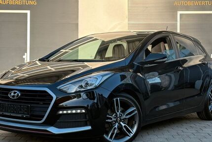 Hyundai i30 146.000 km 8.900 &euro; Friedrichshafen 88045