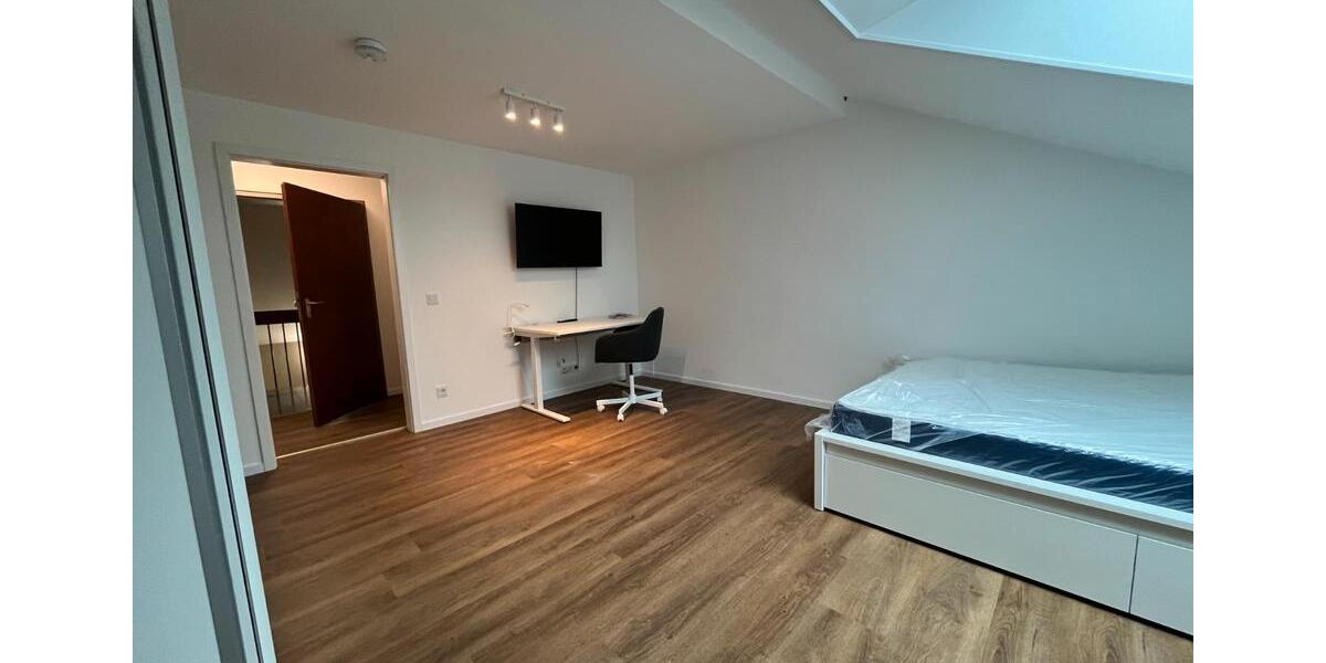 Etagenwohnung Konstanz Allmannsdorf - 1 Zimmer, 107 m&sup2;, 720&euro; | Angebot:24678665