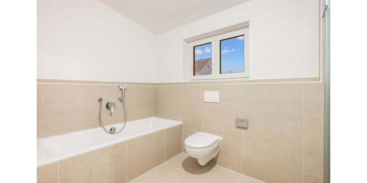 Dachgeschoßwohnung Markdorf - 4 Zimmer, 102 m&sup2;, 1.728&euro; | Angebot:25637932