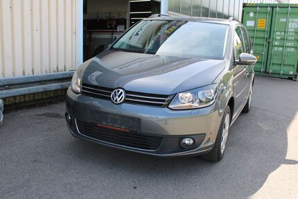 VW Touran 140.000 km 7.999 &euro; Wangen 88239