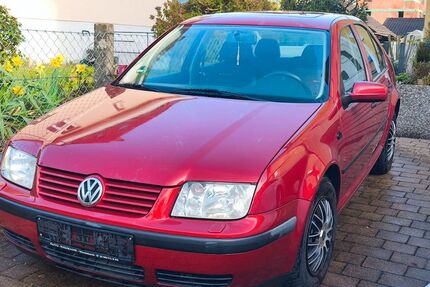 VW Bora 108.578 km 5.500 &euro; Friedrichshafen 88046