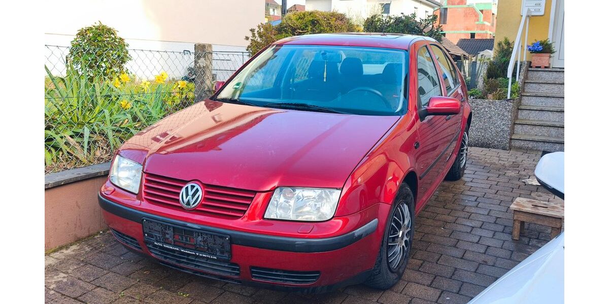 VW Bora 108.578 km 5.500 &euro; Friedrichshafen 88046