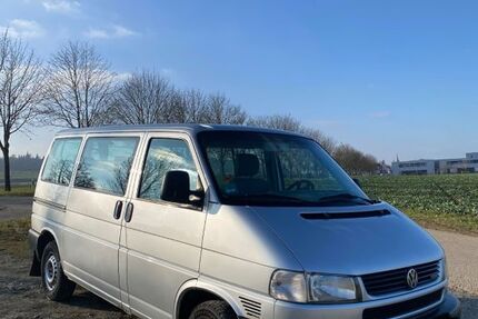 VW T4 Caravelle 297.278 km 10.500 &euro; Konstanz 78467