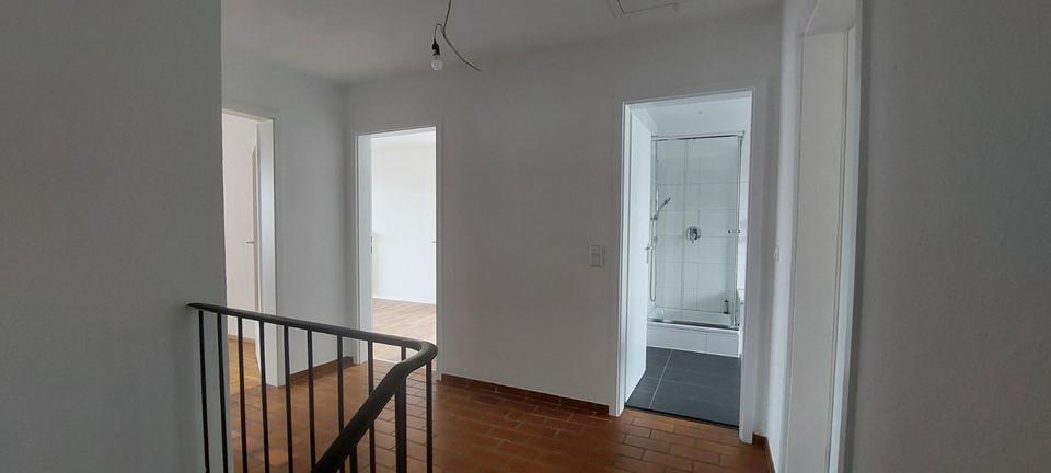 Etagenwohnung Markdorf - 5 Zimmer, 135 m&sup2;, 1.600&euro; | Angebot:25977734