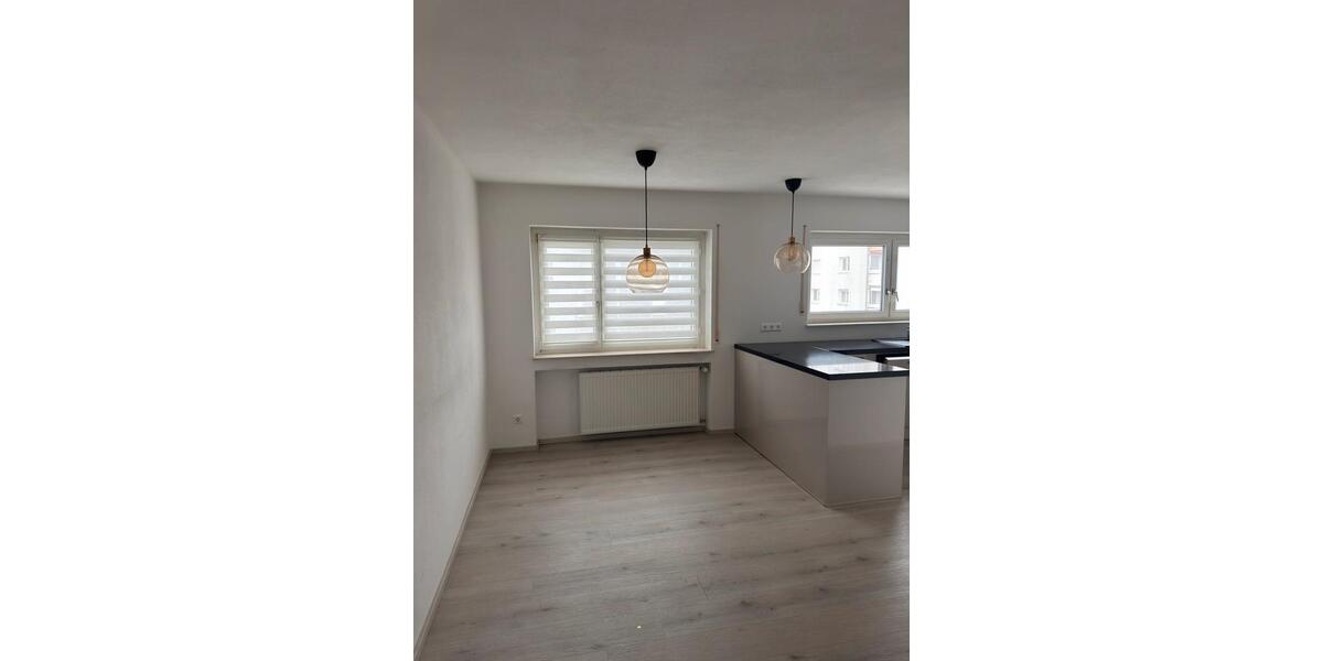 Etagenwohnung Weingarten - 3.5 Zimmer, 98 m&sup2;, 1.650&euro; | Angebot:25875434