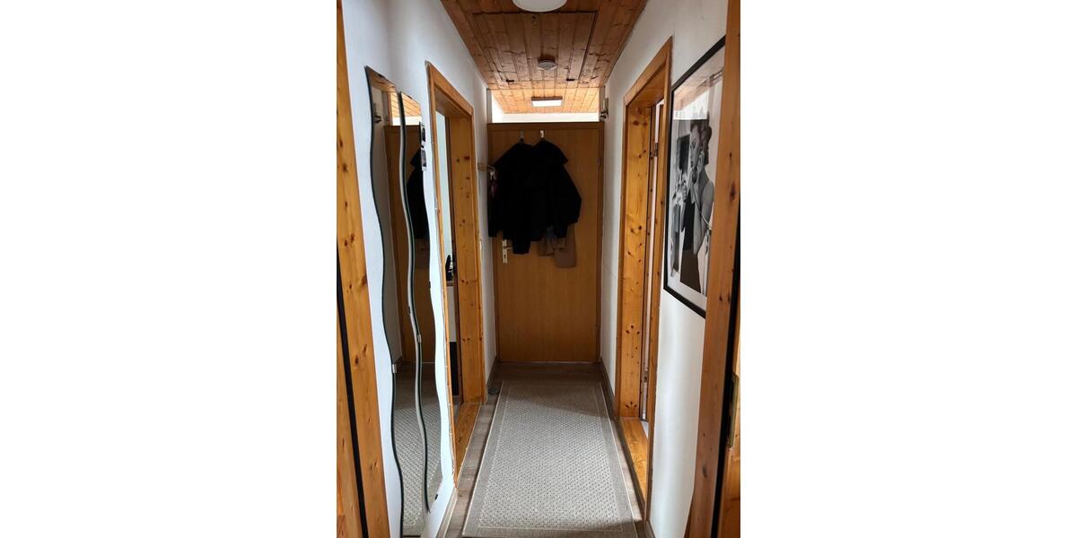 Dachgeschoßwohnung Friedrichshafen Allmannsweiler - 2 Zimmer, 50 m&sup2;, 680&euro; | Angebot:25945553