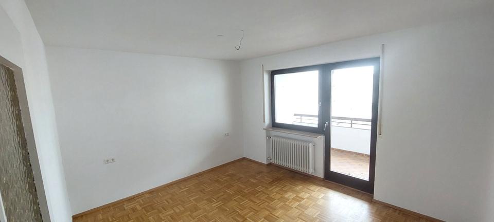 Etagenwohnung Markdorf - 5 Zimmer, 135 m&sup2;, 1.600&euro; | Angebot:25977734