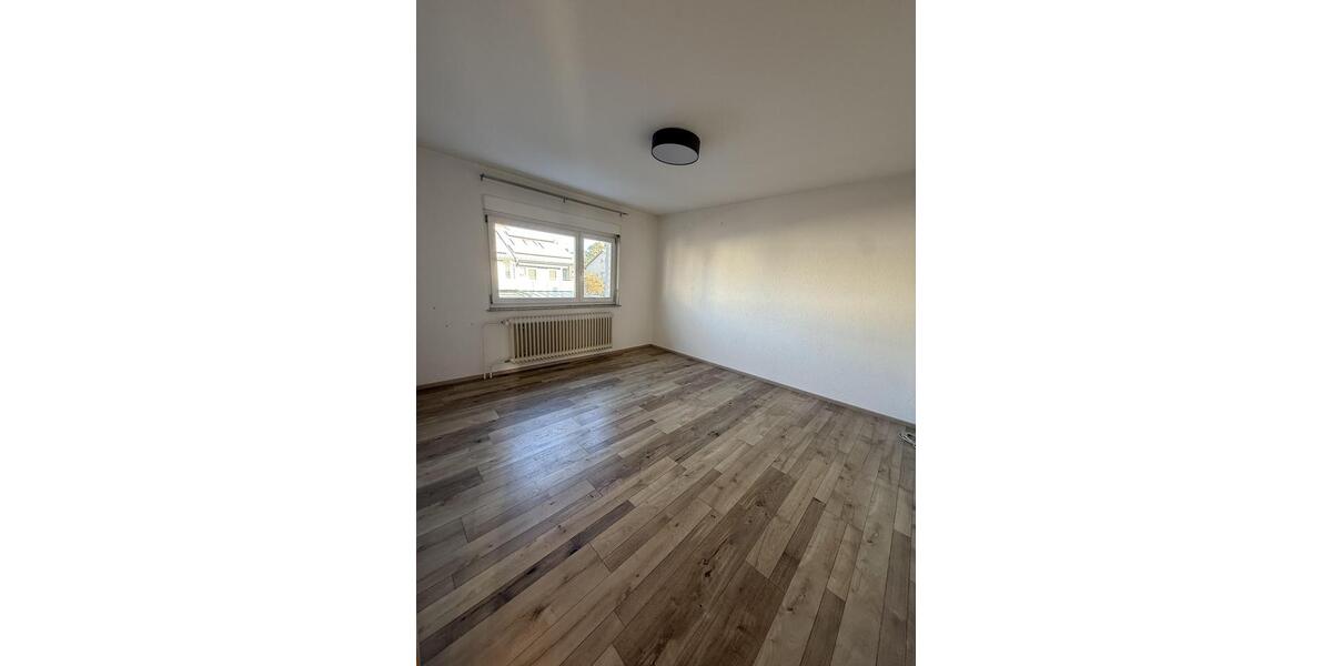 Etagenwohnung Friedrichshafen - 2.5 Zimmer, 63 m&sup2;, 800&euro; | Angebot:25407827