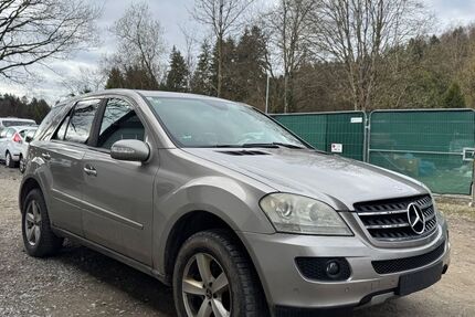 Mercedes-Benz ML 280 283.935 km 4.999 &euro; Ravensburg 88212