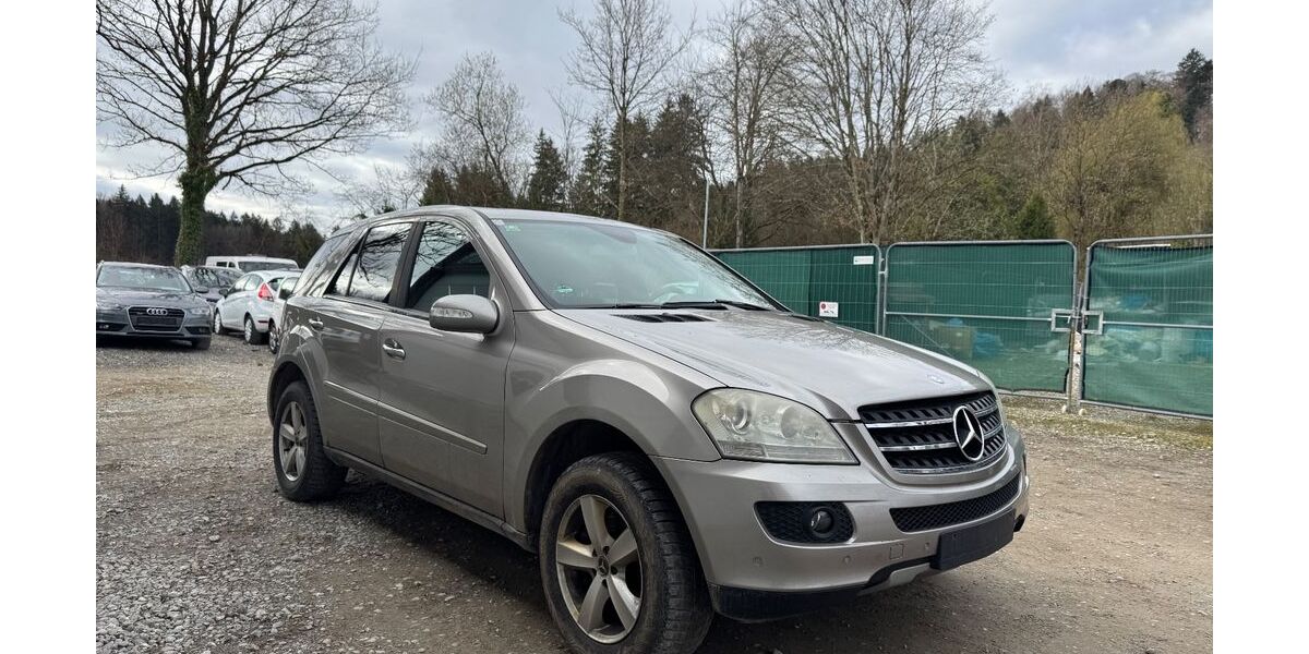 Mercedes-Benz ML 280 283.935 km 4.999 &euro; Ravensburg 88212