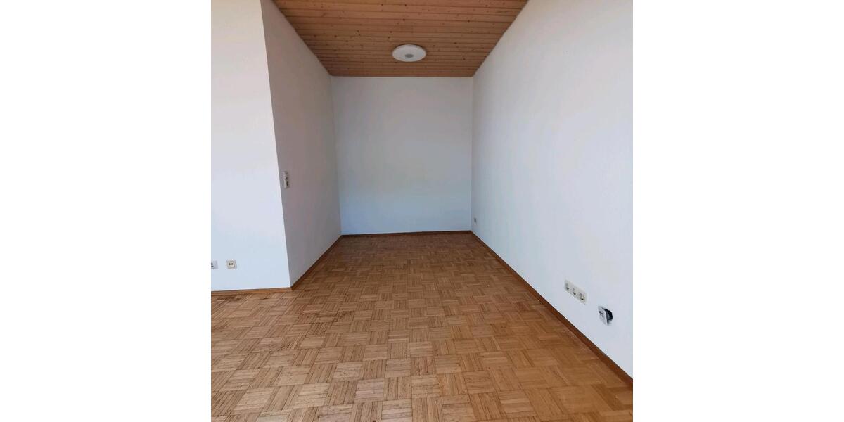 Dachgeschoßwohnung Konstanz Konstanz-Fürstenberg - 1 Zimmer, 30 m&sup2;, 190.000&euro; | Angebot:26879609