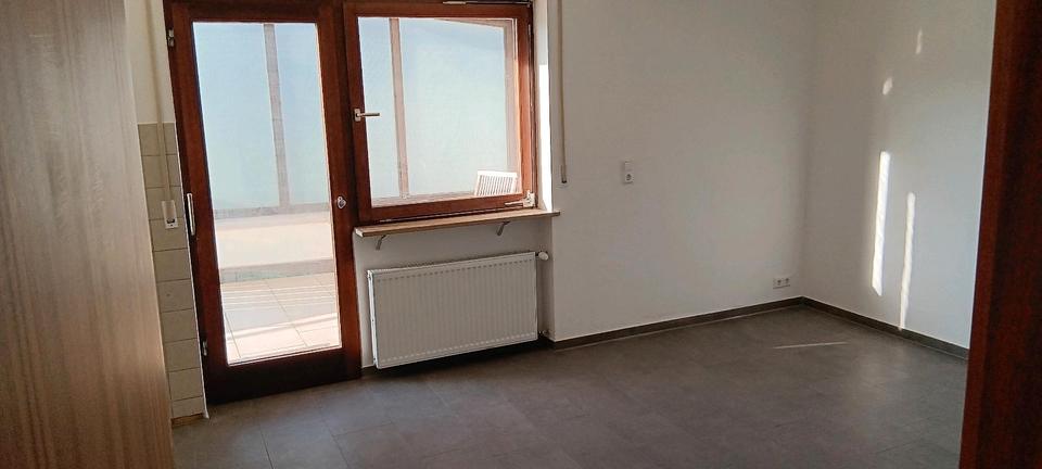 Einfamilienhaus Überlingen - 6 Zimmer, 215 m&sup2;, 2.800&euro; | Angebot:25968331