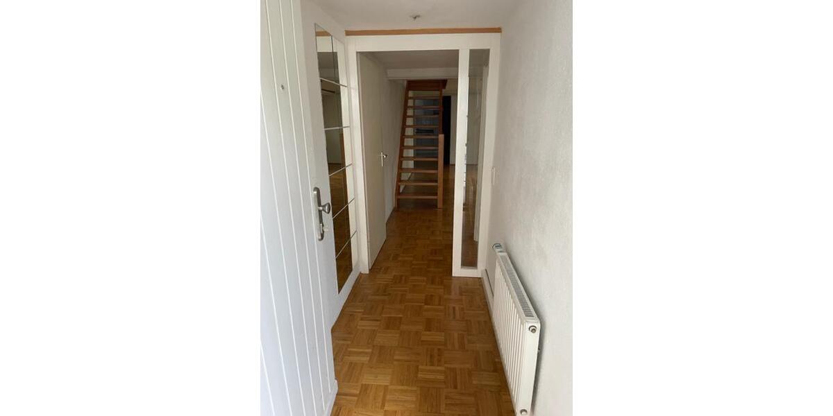 Dachgeschoßwohnung Ravensburg - 3 Zimmer, 80 m&sup2;, 1.400&euro; | Angebot:25306804