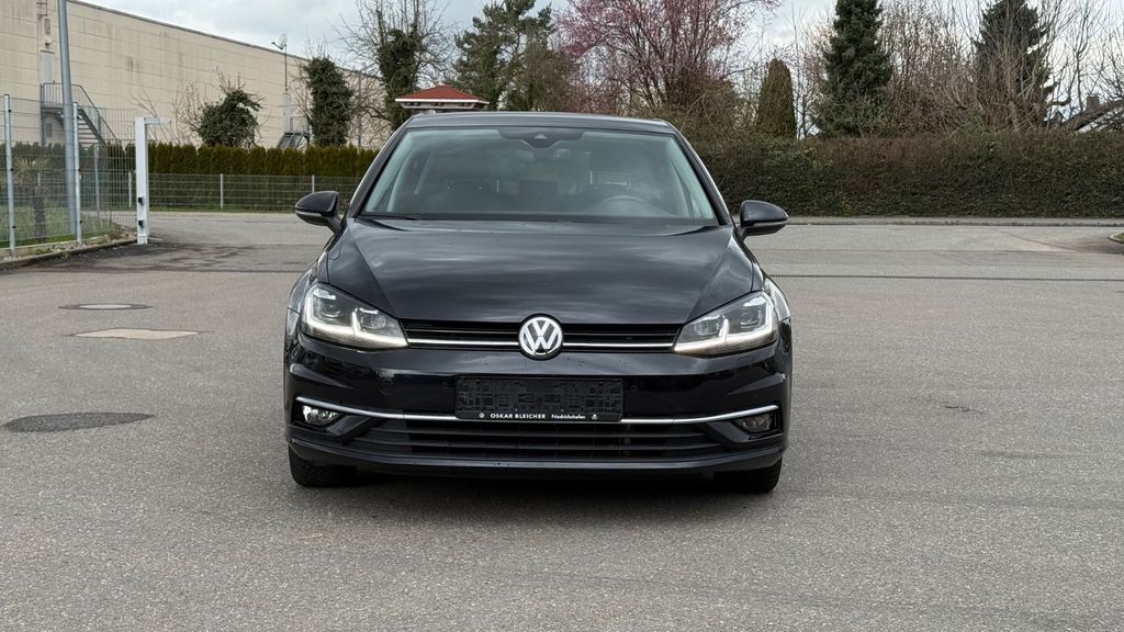 VW Golf 119.876 km 15.590 &euro; Meckenbeuren 88074