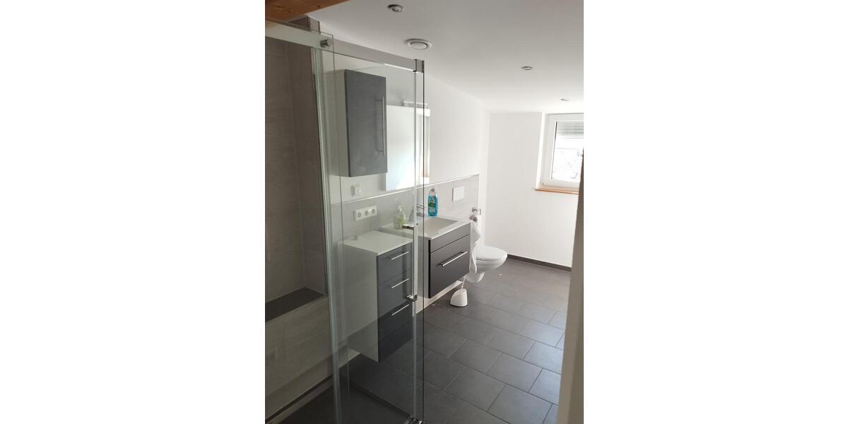 Dachgeschoßwohnung Baienfurt - 2.5 Zimmer, 68 m&sup2;, 950&euro; | Angebot:26025494