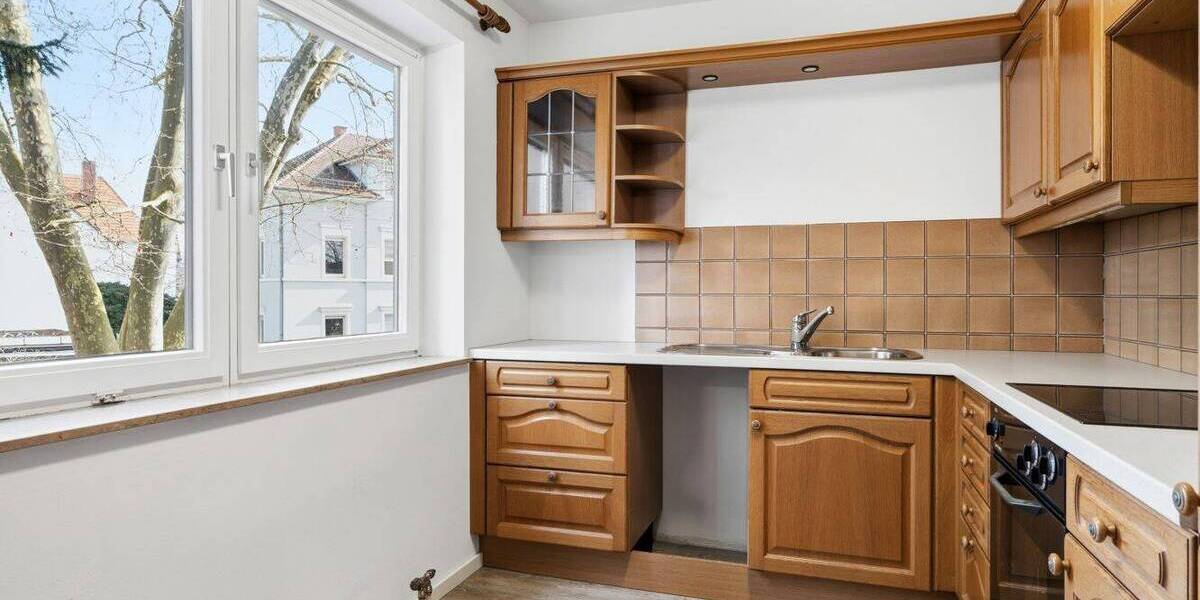 Etagenwohnung Konstanz Altstadt - 2 Zimmer, 74 m&sup2;, 365.000&euro; | Angebot:26055779