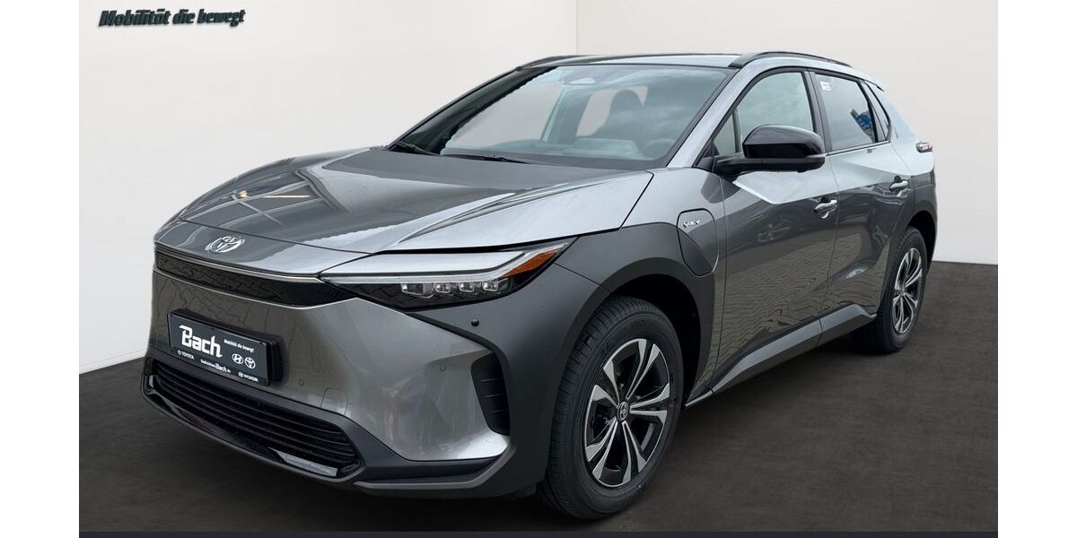 Toyota bZ4X 8.000 km 41.880 &euro; Friedrichshafen 88046