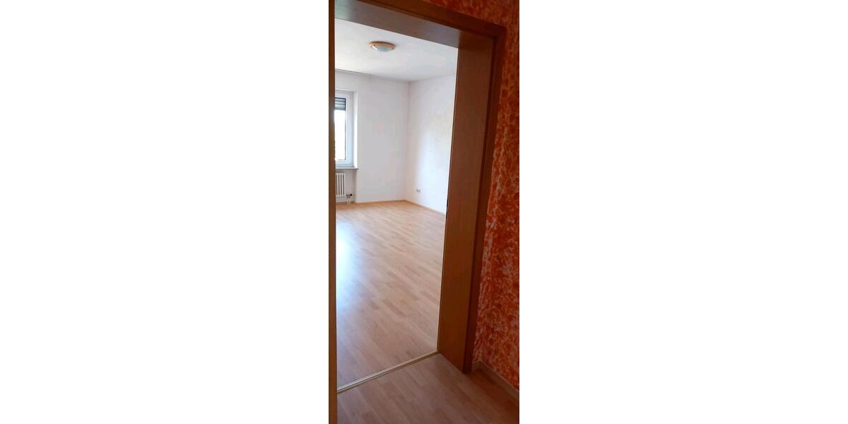 Dachgeschoßwohnung Wangen im Allgäu - 3 Zimmer, 85 m&sup2;, 278.000&euro; | Angebot:26693398
