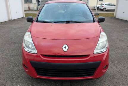 Renault Clio 149.000 km 3.300 &euro; Meckenbeuren 88074