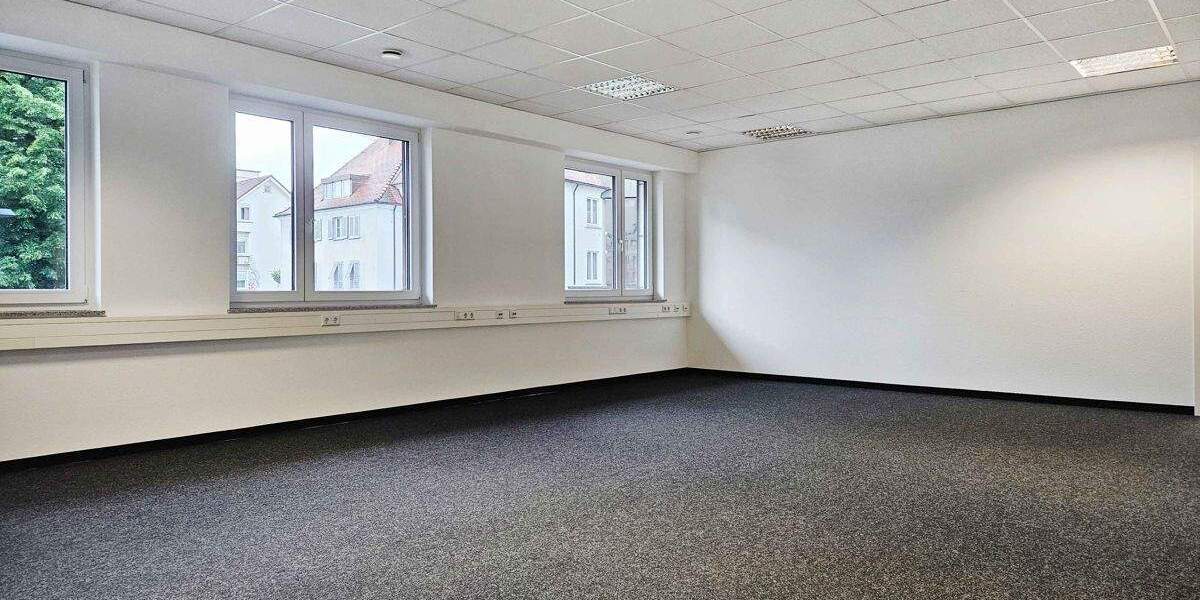 Gewerbeobjekt Friedrichshafen - 2.100&euro; | Angebot:25780204