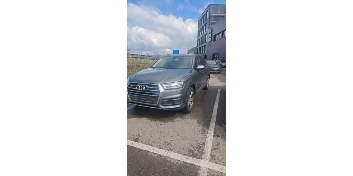 Audi Q7 325.000 km 13.000 &euro; Lindau 88131