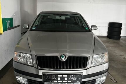 Skoda Octavia 188.000 km 1.299 &euro; Friedrichshafen 88046