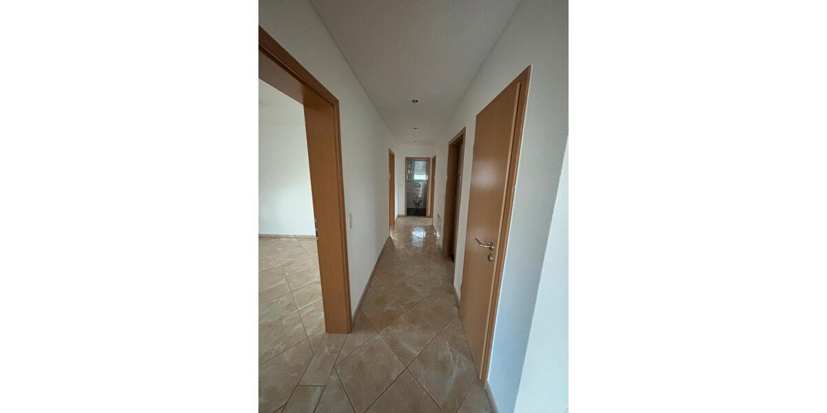 Etagenwohnung Baienfurt - 4 Zimmer, 117 m&sup2;, 1.900&euro; | Angebot:25407155