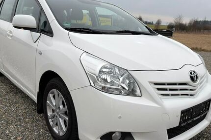 Toyota Verso 192.000 km 2.999 &euro; Friedrichshafen 88048