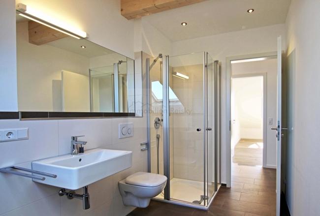 Dachgeschoßwohnung Heiligenberg - 3 Zimmer, 112 m&sup2;, 1.230&euro; | Angebot:26727638