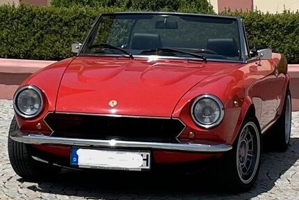 Fiat 124 Spider 172.000 km 19.900 &euro; Fronreute 88273