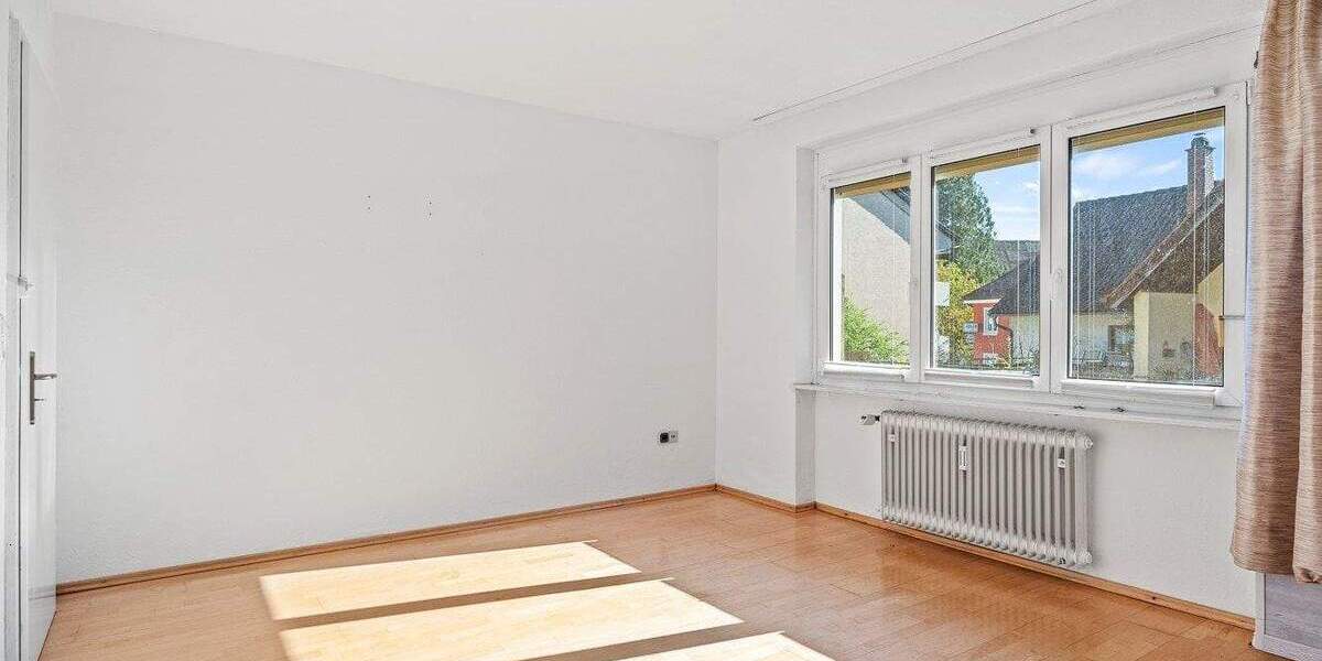 Mehrfamilienhaus, Wohnhaus Konstanz Allmannsdorf - 9 Zimmer, 217 m&sup2;, 940.000&euro; | Angebot:25731015