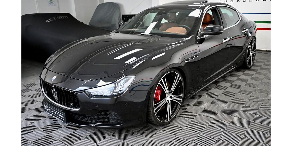 Maserati Ghibli 68.300 km 34.900 &euro; Uhldingen 88690