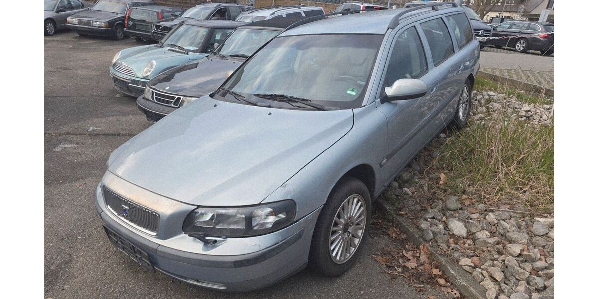 Volvo V70 255.000 km 3.999 &euro; Friedrichshafen 88046