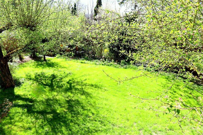 Einfamilienhaus Salem Mittelstenweiler - 8 Zimmer, 151 m&sup2;, 490.000&euro; | Angebot:26036985