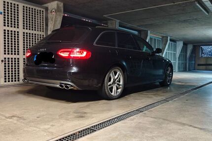 Audi A4 115.000 km 13.300 &euro; Friedrichshafen 88046