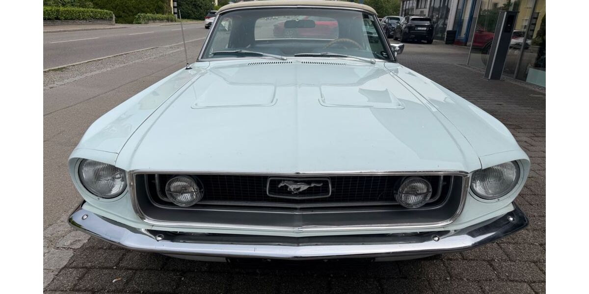 Ford Mustang 123.000 km 31.990 &euro; Meckenbeuren 88074