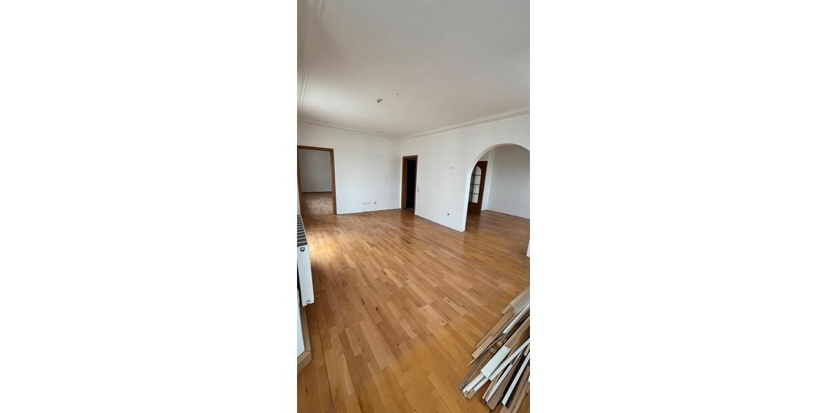 Etagenwohnung Friedrichshafen - 5 Zimmer, 114 m&sup2;, 439.000&euro; | Angebot:26300106