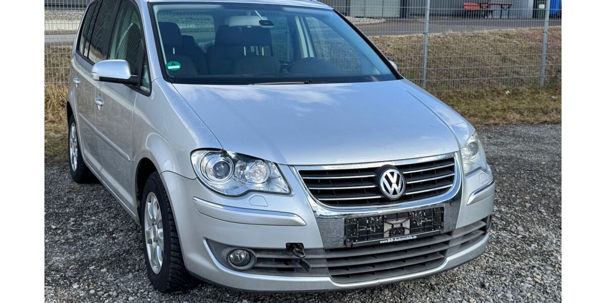 VW Touran 220.000 km 1.490 &euro; Meckenbeuren 88074