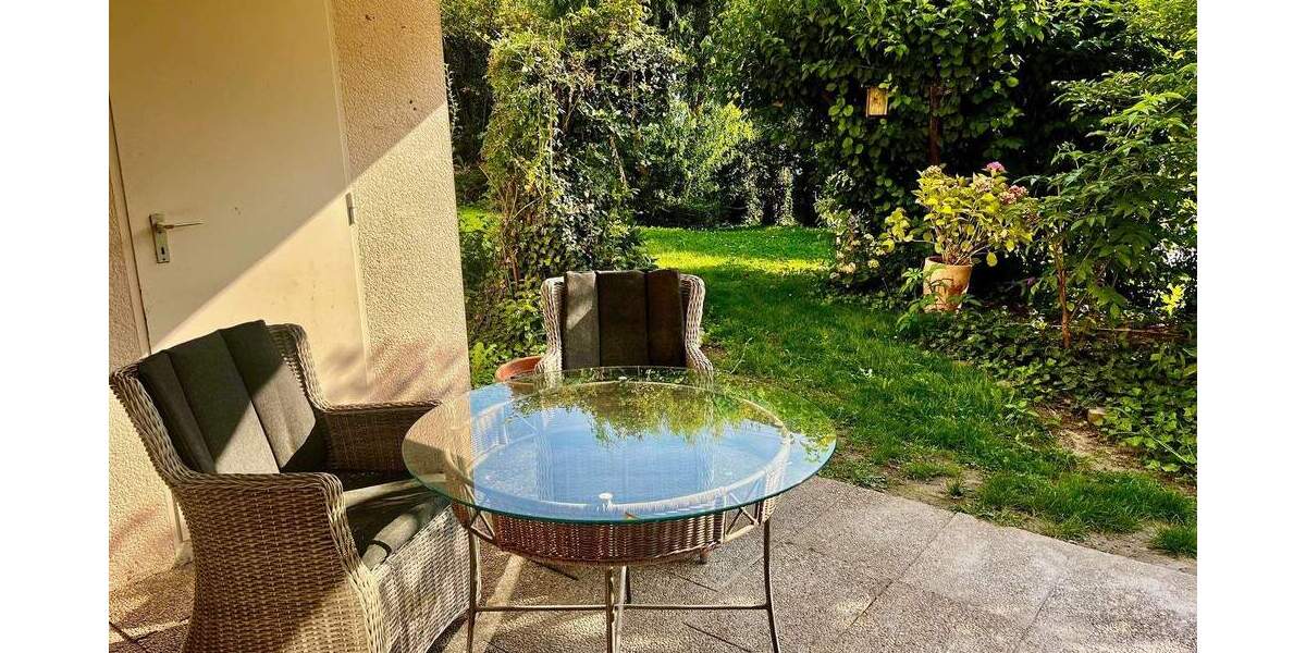 Etagenwohnung Meersburg - 2 Zimmer, 64 m&sup2;, 295.000&euro; | Angebot:25695280