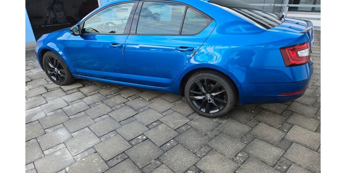 Skoda Octavia 98.522 km 17.900 &euro; friedrichshafen 88045