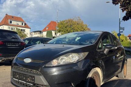 Ford Fiesta 202.000 km 2.490 &euro; Friedrichshafen 88045