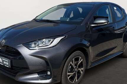 Toyota Yaris 2.500 km 27.330 &euro; Friedrichshafen 88046