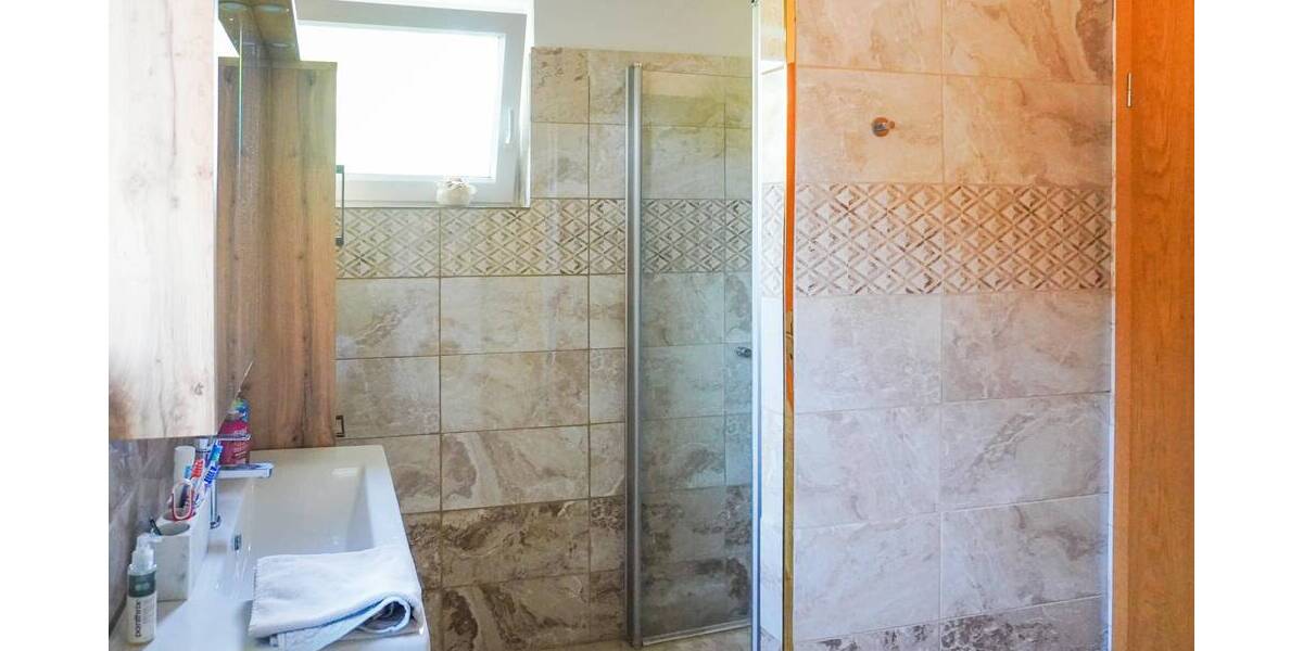 Einfamilienhaus Salem Mimmenhausen - 9 Zimmer, 205 m&sup2;, 499.000&euro; | Angebot:25685116