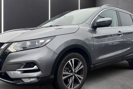 Nissan Qashqai 40.800 km 21.490 &euro; Friedrichshafen 88046