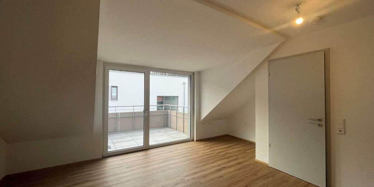 Etagenwohnung Ravensburg Innenstadt - 3 Zimmer, 96 m&sup2;, 1.490&euro; | Angebot:25690395