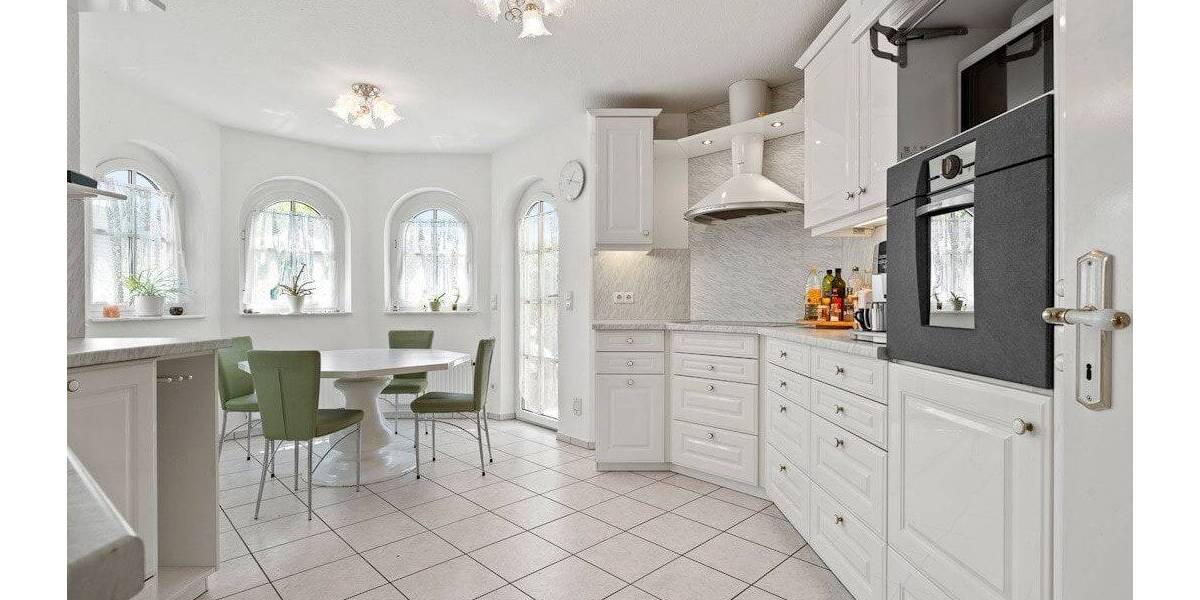 Einfamilienhaus Daisendorf - 8 Zimmer, 230 m&sup2;, 1.295.000&euro; | Angebot:26015686